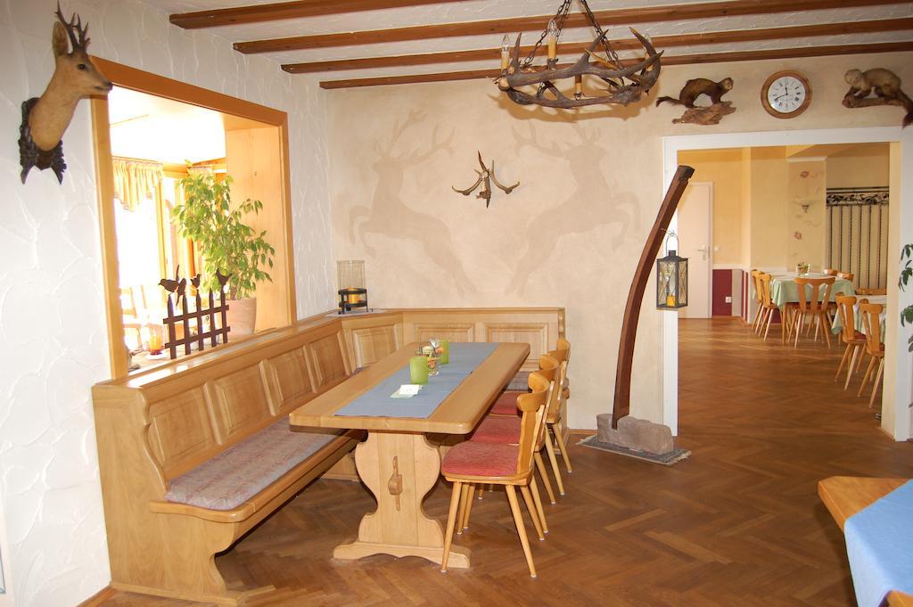 Landgasthof Jaegerstuebchen Neustadt an der Weinstrasse Exterior photo